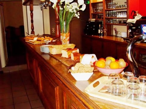 Daily buffet breakfast for a fee