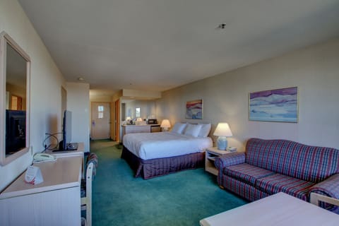 Iron/ironing board, WiFi (free), bed sheets