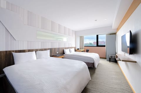Standard Quadruple Room | Down comforters, desk, blackout drapes, soundproofing