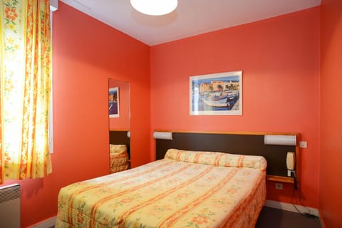 Standard Double Room | Individually decorated, individually furnished, desk, free WiFi