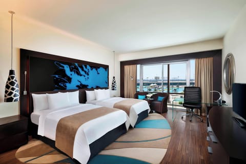 Minibar, in-room safe, desk, laptop workspace