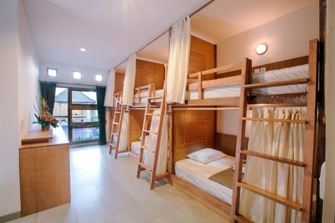 Mixed Dormitory | In-room safe, blackout drapes, free WiFi, bed sheets