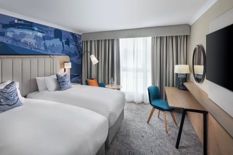 Standard Room, 2 Twin Beds | Desk, blackout drapes, iron/ironing board, free WiFi