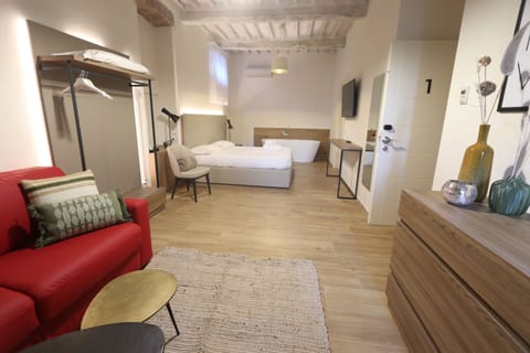 Family Room | Desk, free cribs/infant beds, free WiFi, bed sheets