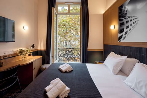 Panoramic Room | Premium bedding, memory foam beds, in-room safe, individually decorated