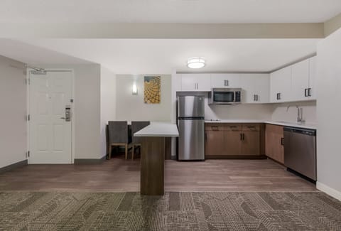 Suite, 2 Bedrooms, Accessible, Kitchen (2 Bathrooms) | Desk, soundproofing, iron/ironing board, free cribs/infant beds