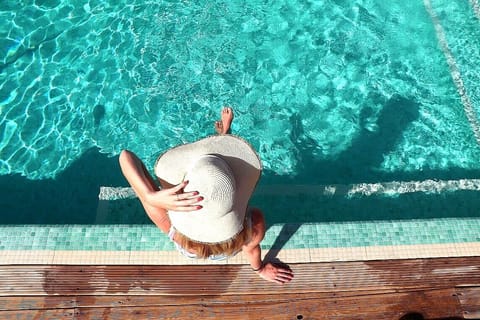 Outdoor pool, sun loungers