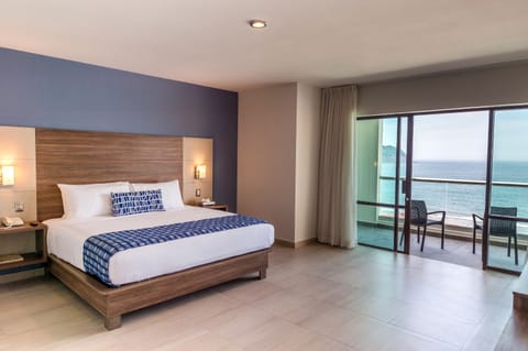 In-room safe, desk, iron/ironing board, free WiFi