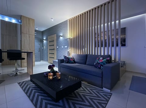 Comfort Studio Suite, 1 Double Bed with Sofa bed, Non Smoking | 1 bedroom, individually decorated, individually furnished