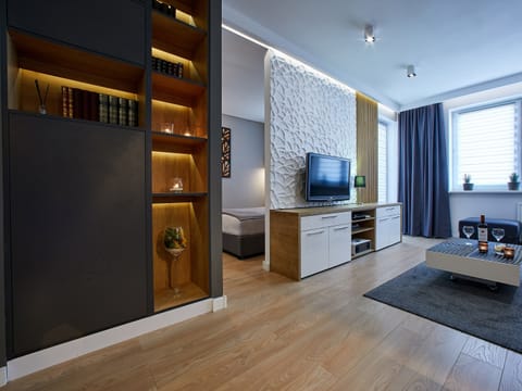 Comfort Apartment, 1 Bedroom, Balcony | Living room | Flat-screen TV