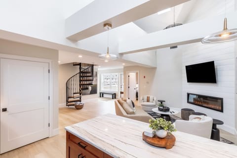 Luxury Loft, 2 Bedrooms, Fireplace | Living area | Flat-screen TV, fireplace