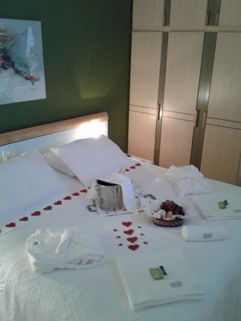 Superior Apartment, 1 Bedroom | 1 bedroom, premium bedding, individually decorated