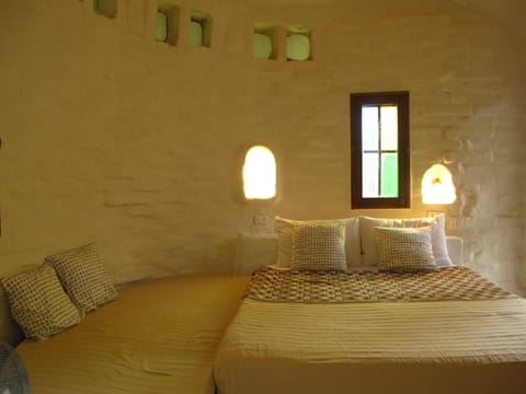 Basic Double Room, 1 Bedroom, Garden View | Minibar, free WiFi