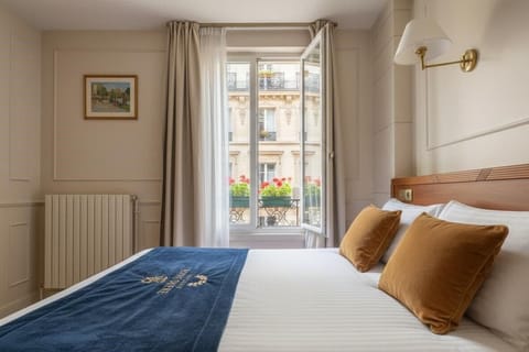 Double Room | Desk, blackout drapes, soundproofing, free WiFi