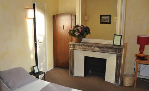 Superior Double Room, Garden View | Iron/ironing board, free WiFi