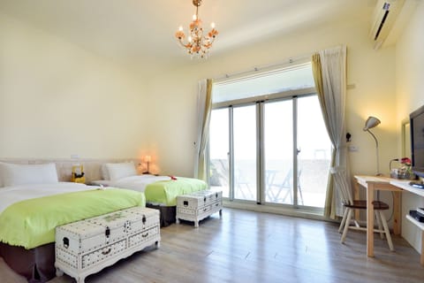 Basic Double or Twin Room, 1 Bedroom | Blackout drapes, soundproofing, free WiFi, bed sheets
