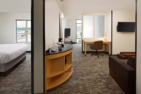 Suite, 2 Bedrooms | Premium bedding, pillowtop beds, desk, laptop workspace