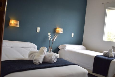 Standard Double Room, 2 Twin Beds | Desk, blackout drapes, free WiFi
