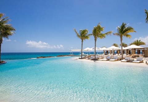 Outdoor pool, sun loungers