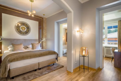 Junior Suite (Deluxe) | Free minibar, in-room safe, individually decorated