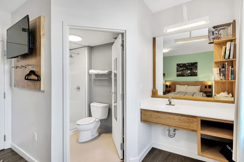 Family Room, Multiple Beds | Bathroom | Hair dryer, towels