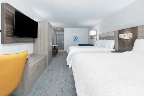 Suite, Multiple Beds | Iron/ironing board, free cribs/infant beds, free WiFi, bed sheets