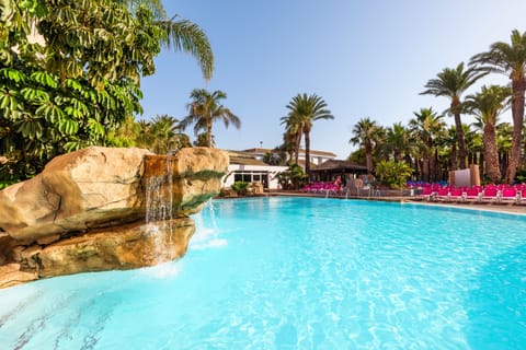 Indoor pool, outdoor pool, sun loungers