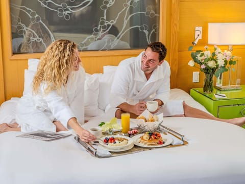 Luxury Room, 1 King Bed (Hollywood Hills View) | Premium bedding, down comforters, minibar, in-room safe