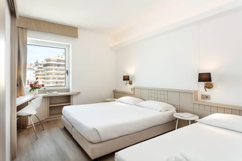 Minibar, desk, bed sheets, wheelchair access