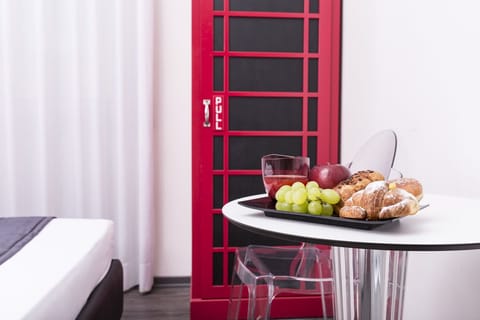 Frette Italian sheets, Select Comfort beds, desk, soundproofing