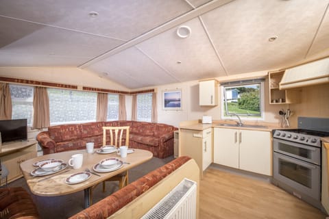 3 Bedroom Bronze Caravan