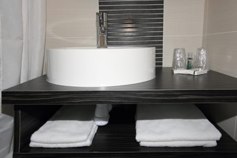 Free toiletries, hair dryer, towels, shampoo