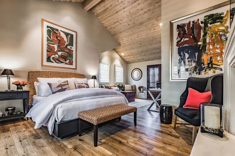 Egyptian cotton sheets, premium bedding, down comforters, pillowtop beds