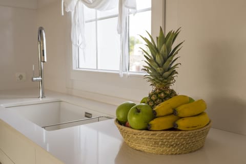 Studio, Accessible | Private kitchen | Fridge, shared microwave