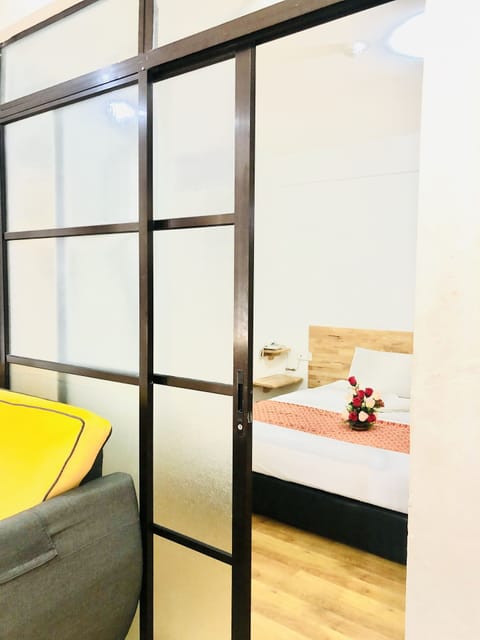 Family Suite | Desk, iron/ironing board, free WiFi, wheelchair access