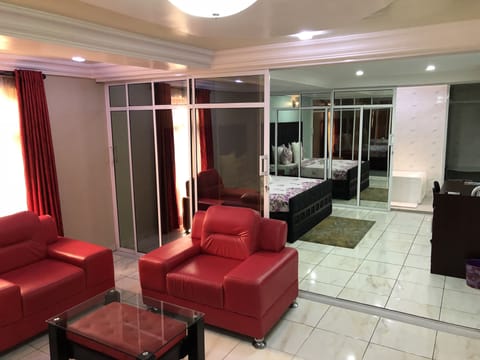 Suite, 1 Bedroom | In-room safe, desk, laptop workspace, free WiFi