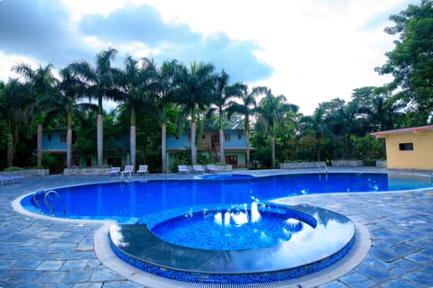 Outdoor pool, a natural pool