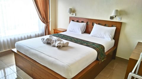Deluxe Double Room | Free WiFi, bed sheets