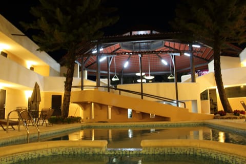 Outdoor pool, pool umbrellas