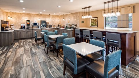 Free continental breakfast