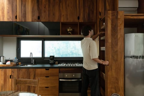 Family House, 2 Bedrooms, Refrigerator & Microwave, Garden Area | Private kitchen