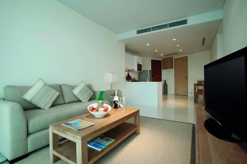 1 Bedroom Suite with kitchen and Balcony | Living area | 32-inch flat-screen TV with satellite channels, TV, table tennis