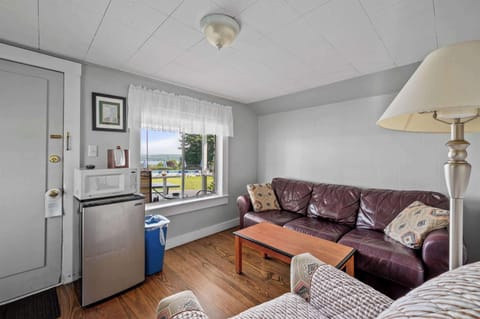 Individually furnished, soundproofing, iron/ironing board, free WiFi