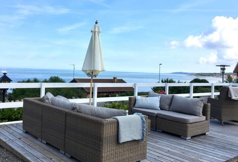 Sundeck