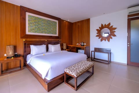 Double Room with Garden View | Desk, free WiFi, bed sheets