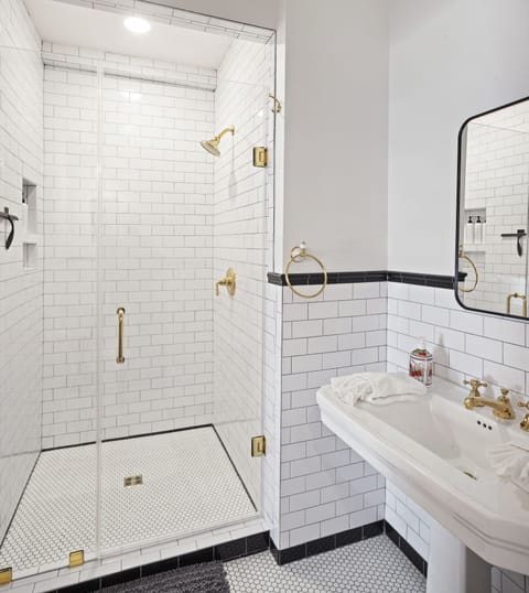 Shower, free toiletries, hair dryer, towels