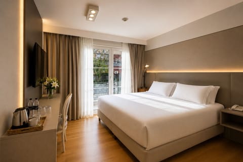 Superior Double Room | Premium bedding, down comforters, pillowtop beds, minibar
