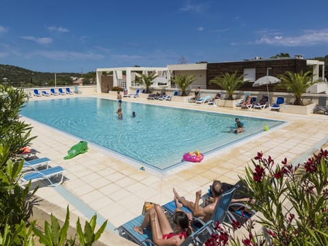 Holiday Home Swimming Pool