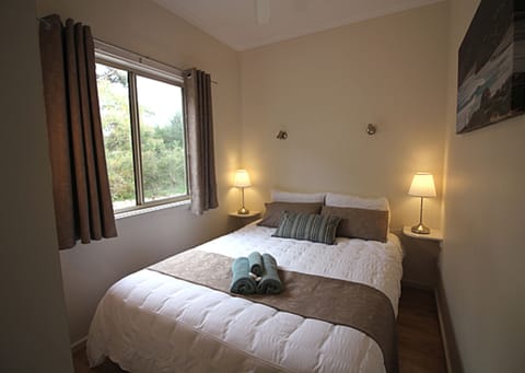 2 Bedroom Nature Cabin | Premium bedding, iron/ironing board