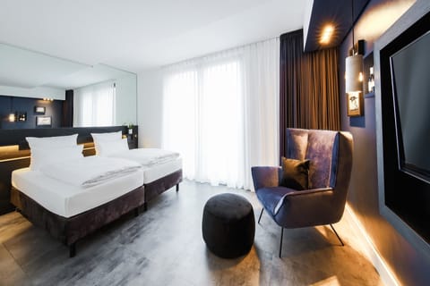 Premium bedding, minibar, in-room safe, desk